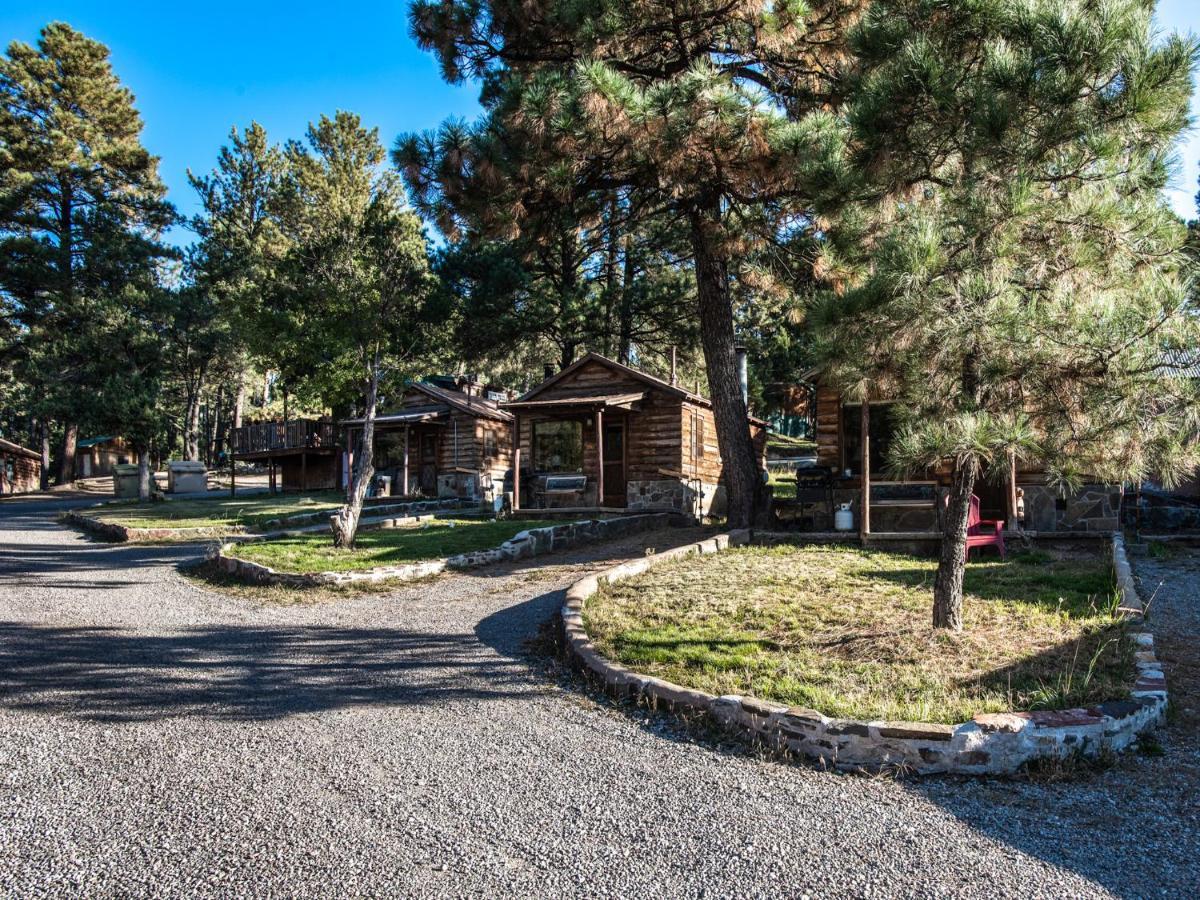 Apache Village Cabinette 15, Queen Bed, Midtown, Sleeps 2 Ruidoso Dış mekan fotoğraf